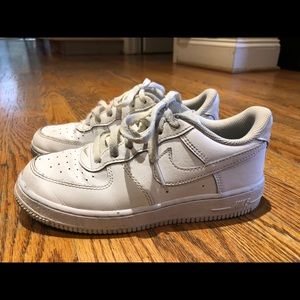 Nike sz 2 youth unisex solid white Air Force Ones